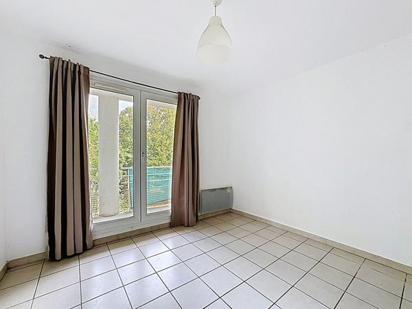 AVIGNON T2 33 M² CLIMATISE AVEC BALCON PROCHE REMPARTS