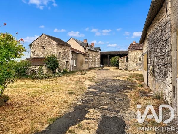 Maison à vendre 6 pièces 136 m² Saint-Gervais-les-Trois-Clochers