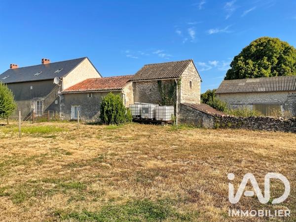 Maison à vendre 6 pièces 136 m² Saint-Gervais-les-Trois-Clochers