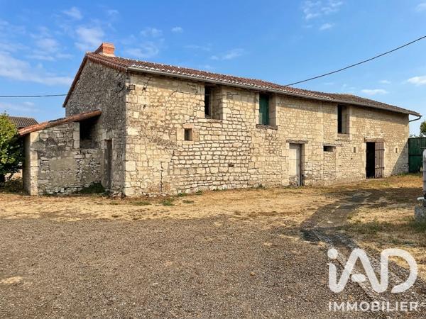 Maison à vendre 6 pièces 136 m² Saint-Gervais-les-Trois-Clochers