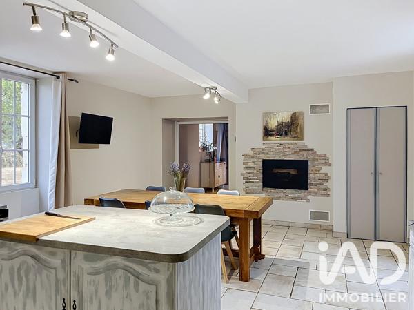 Maison à vendre 6 pièces 136 m² Saint-Gervais-les-Trois-Clochers