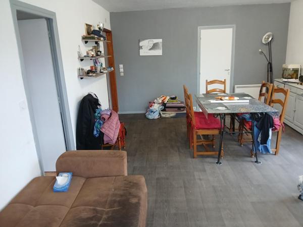 Ménilles centre, proche commerces et écoles, belle maison de plain pied