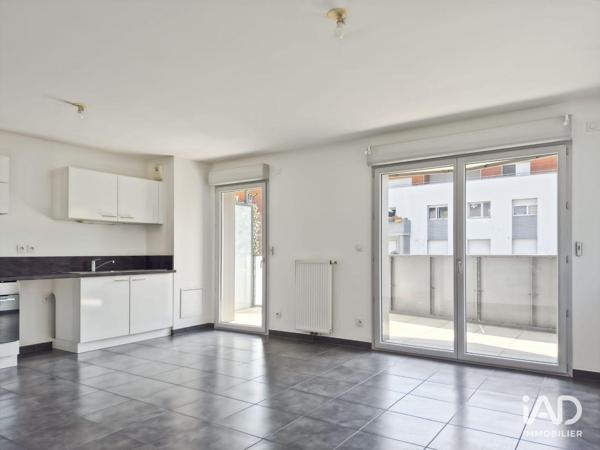 Location appartement 3 pièces 69 m² Bassens