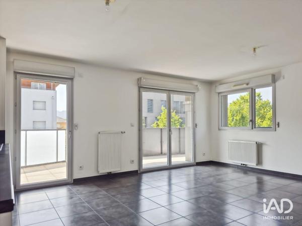 Location appartement 3 pièces 69 m² Bassens