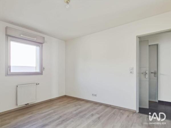 Location appartement 3 pièces 69 m² Bassens