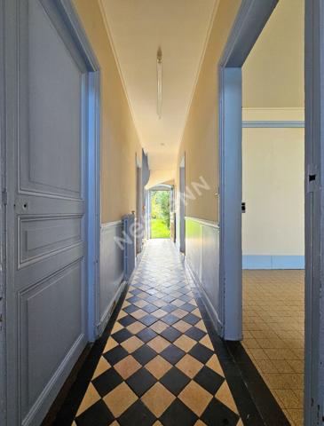 Maison Marines 8 pièce(s) 161.81 m2