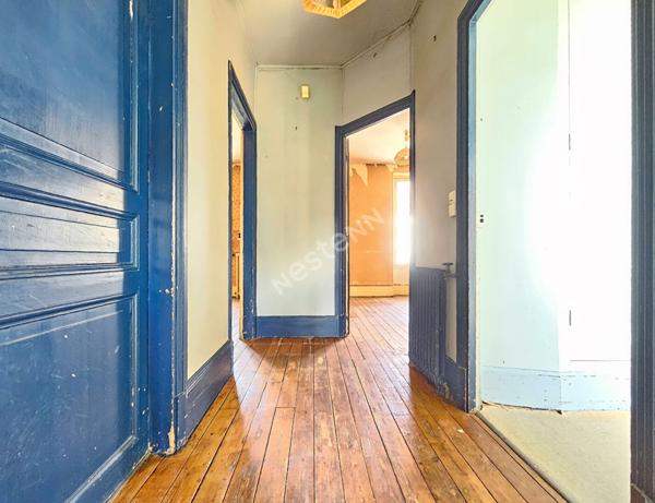 Maison Marines 8 pièce(s) 161.81 m2