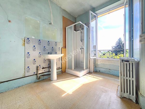 Maison Marines 8 pièce(s) 161.81 m2