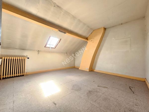 Maison Marines 8 pièce(s) 161.81 m2