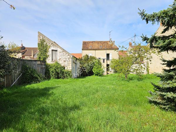 Maison Marines 8 pièce(s) 161.81 m2
