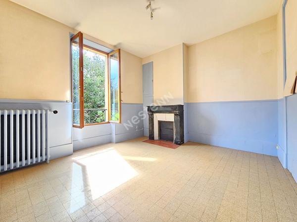 Maison Marines 8 pièce(s) 161.81 m2