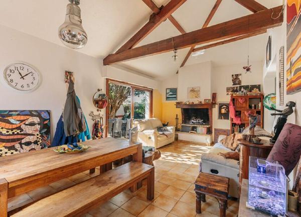 Maison à vendre    5 pièces •  Tosse