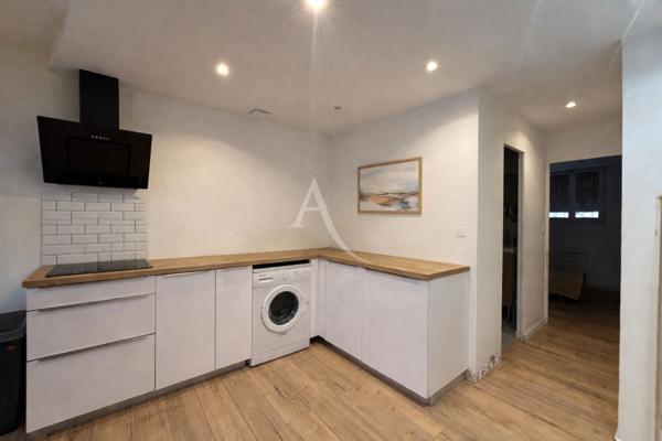 APPARTEMENT TYPE 2 RENOVE EN REZ-DE-CHAUSSÉE A RIANS