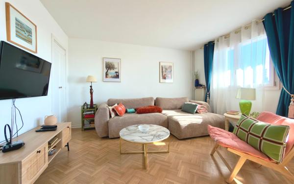 Appartement à vendre    4 pièces • 65,97 m2 Épinay-sur-Seine