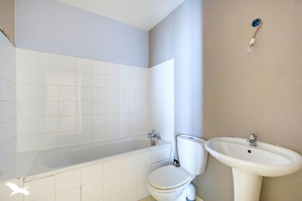 Appartement 149 000 € Vaulx-en-Velin 2 p 49 m² DPE D