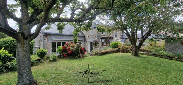 Maison familiale en pierres - 5 chambres - 900 m² de terrain clos de murs