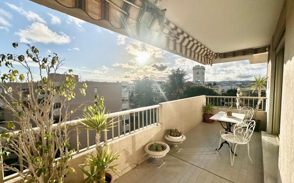 Appartement à vendre    3 pièces • 91,90 m2 Saint-Laurent-du-Var