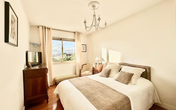 Appartement à vendre    3 pièces • 91,90 m2 Saint-Laurent-du-Var