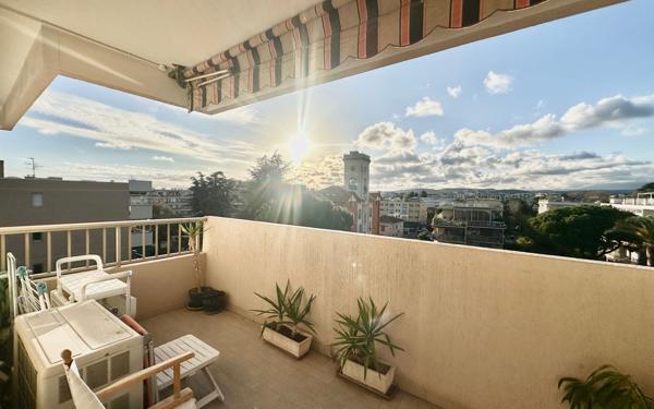 Appartement à vendre    3 pièces • 91,90 m2 Saint-Laurent-du-Var