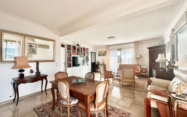 Appartement à vendre    3 pièces • 91,90 m2 Saint-Laurent-du-Var