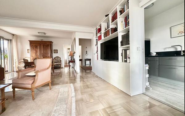 Appartement à vendre    3 pièces • 91,90 m2 Saint-Laurent-du-Var