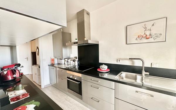 Appartement à vendre    3 pièces • 91,90 m2 Saint-Laurent-du-Var