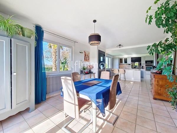 Maison de 6 pièces, 140 m² à Quéménéven 29180