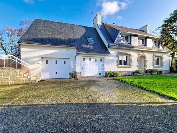 Maison de 6 pièces, 140 m² à Quéménéven 29180