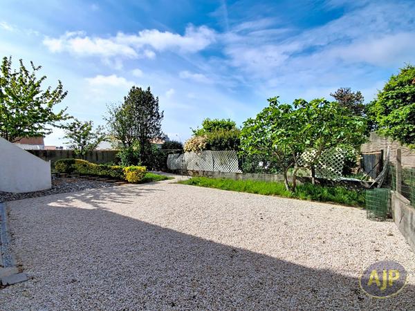 Vente maison La Roche Sur Yon : 304 000 € - AJP Immobilier La Roche-sur-Yon