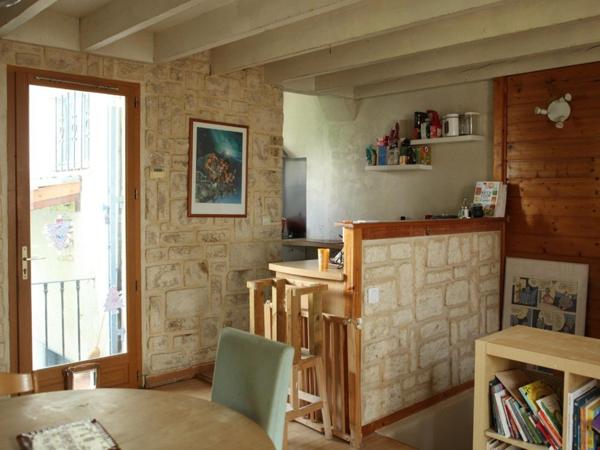 Charmante maison de ville avec double jardin – La Bastide