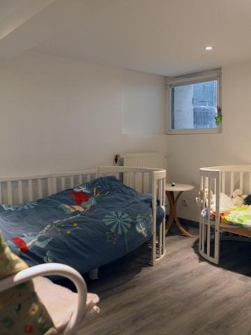 Charmante maison de ville avec double jardin – La Bastide