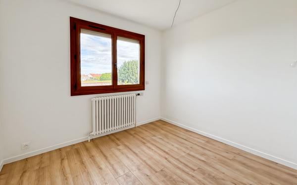 Appartement à vendre    3 pièces • 75,95 m2 Étréchy