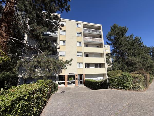 Appartement 3 pièces - 2 chambres - dans résidence de standing - Saint-Etienne
