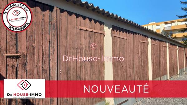 Parking / Box à vendre de 891 m²