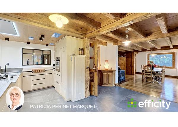 Maison
         12 pièces
        - 243 m² Bien prestige 2 370 000 € *
