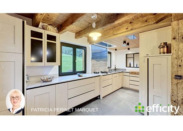 Maison
         12 pièces
        - 243 m² Bien prestige 2 370 000 € *
