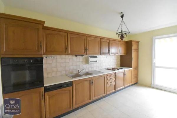 Appartement à louer 4 pièces 82.32m² Le Mans (72100)
