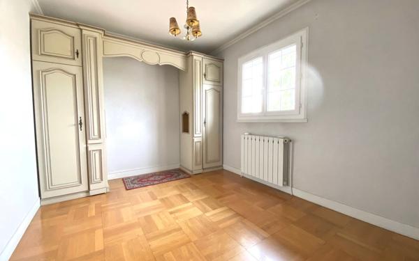 Maison à vendre    5 pièces •  Mézières-sur-Seine