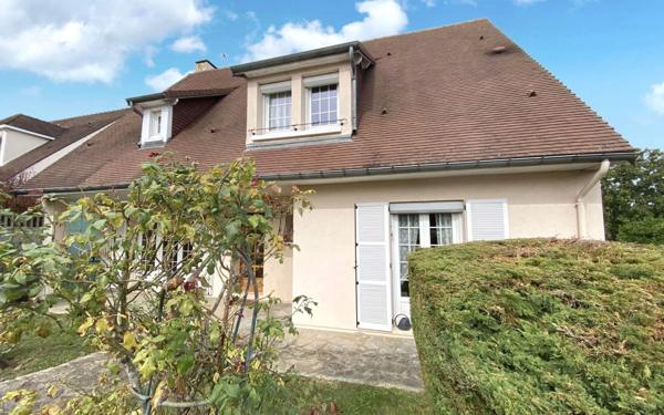 Maison à vendre    5 pièces •  Mézières-sur-Seine