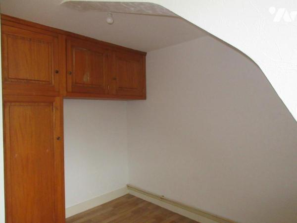 IMMEUBLE :  APT T4+ COMMERCE