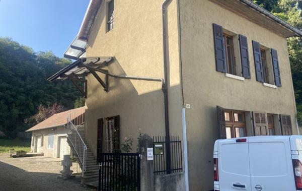 Vente Maison de village 87m² avec garage et terrain Le pont-de-beauvoisin   