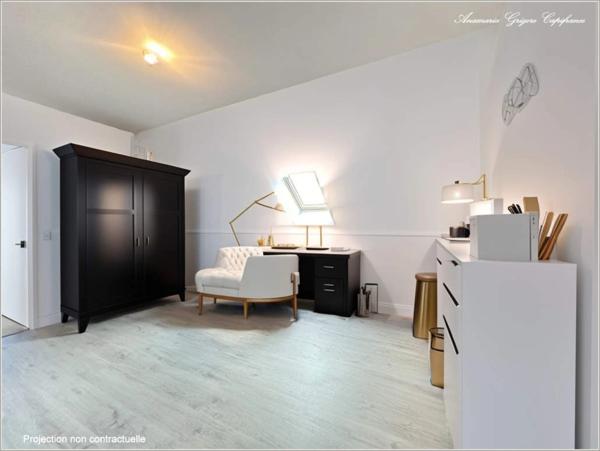 Courville-sur-Eure, belle maison de 193 m², 4 chambres, véranda, garages - 1926 m² de terrain