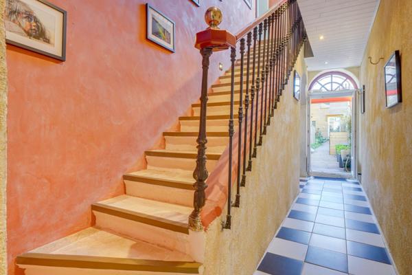 Maison de ville exploitée en meublé de tourisme