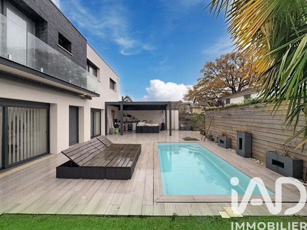 Maison à vendre 6 pièces 187 m² Ormesson-sur-Marne