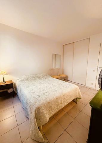 Appartement
         2 pièces
        - 55 m² 252 000 € *