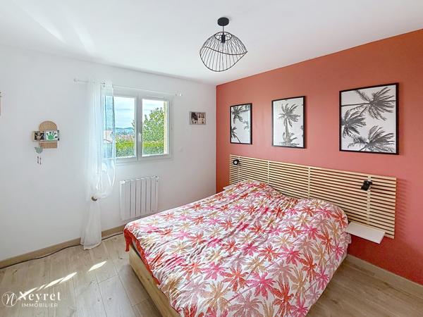 SAINT-JOSEPH CENTRE-BOURG – MAISON 3 CHAMBRES AVEC EXTÉRIEUR PLEIN SUD ET GARAGE