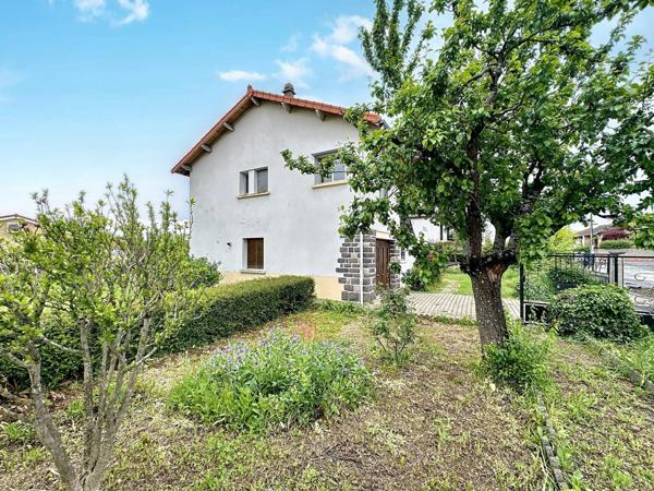 GERZAT– Maison avec jardin à réinventer
