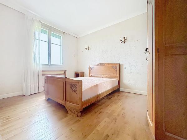 GERZAT– Maison avec jardin à réinventer