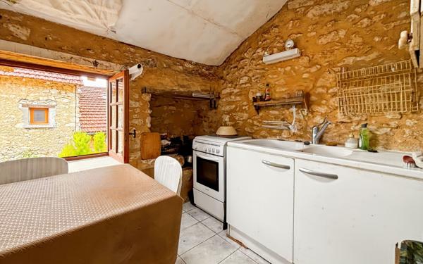 Maison à vendre    5 pièces •  Antonne-et-Trigonant