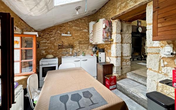 Maison à vendre    5 pièces •  Antonne-et-Trigonant